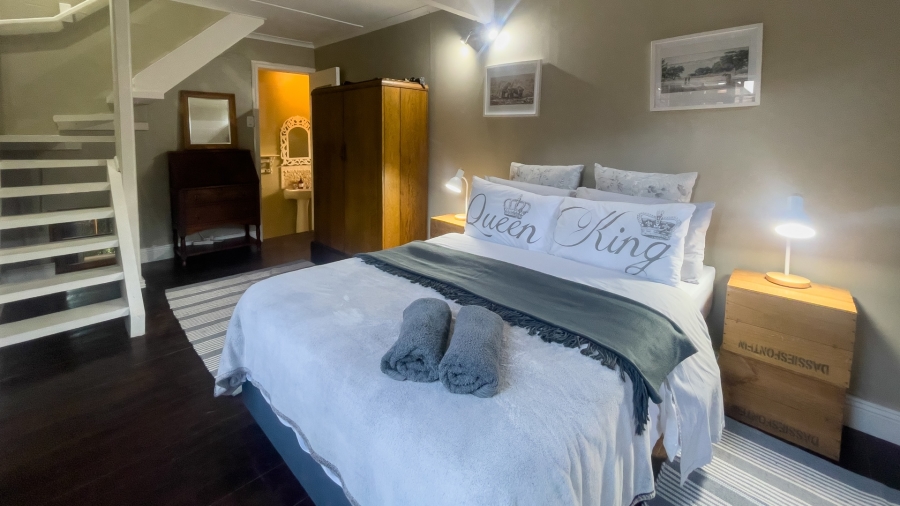 To Let 5 Bedroom Property for Rent in Southern Cross Western Cape